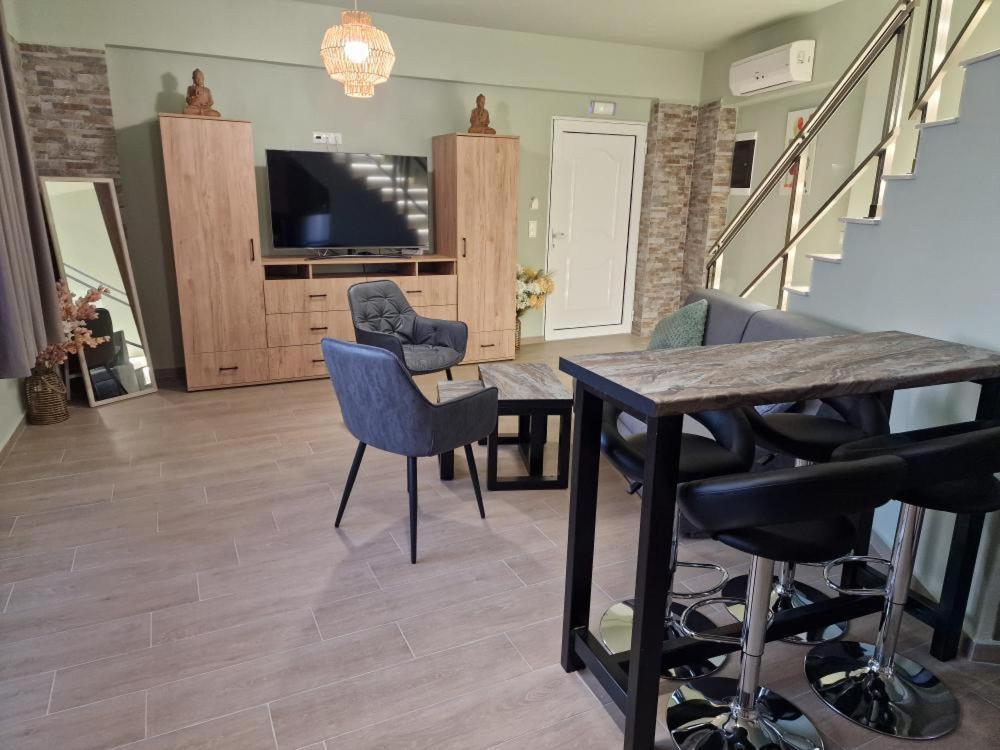 Ferienwohnung Solymar Prive Archangelos  Exterior foto